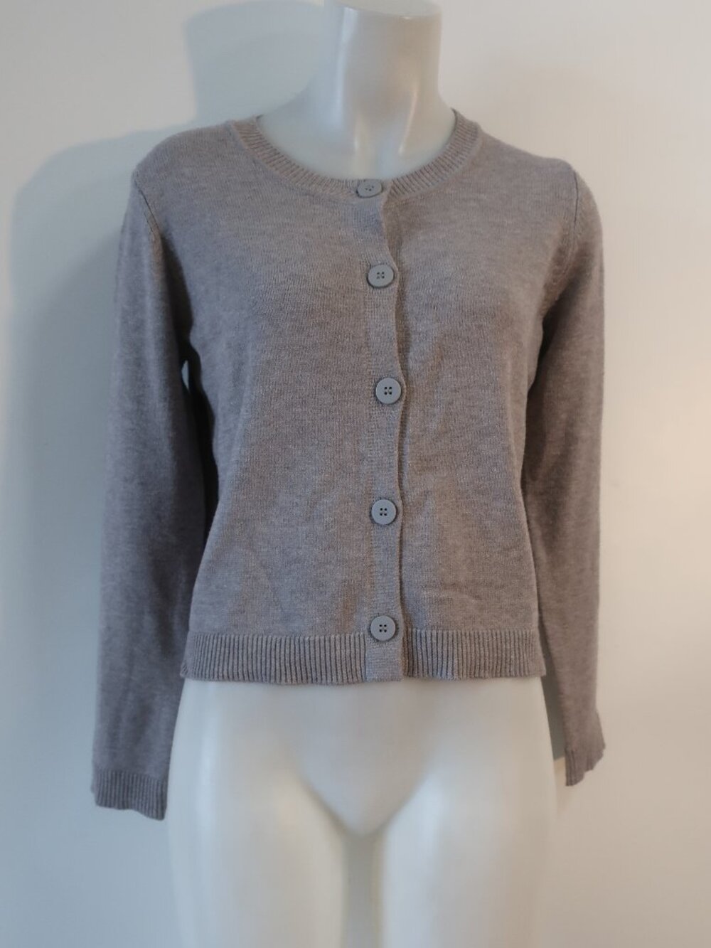 NWOT Womens Max Studio London Grey (Item-16) Button Cardigan Sweater XS